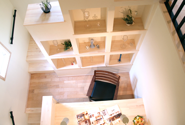 MODELHOUSE02